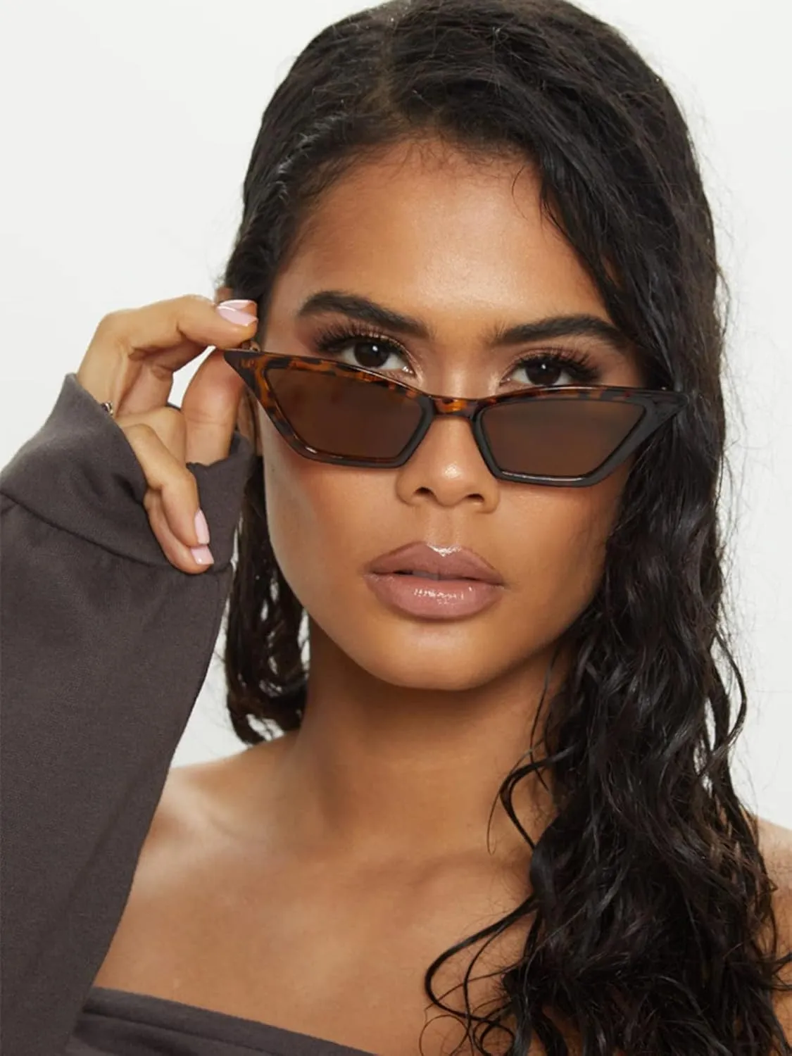 AIEYEZO Fashion Cat Eye Sunglasses for Women Small Frame Cateye Glasses Stylish Retro Cateye Shades