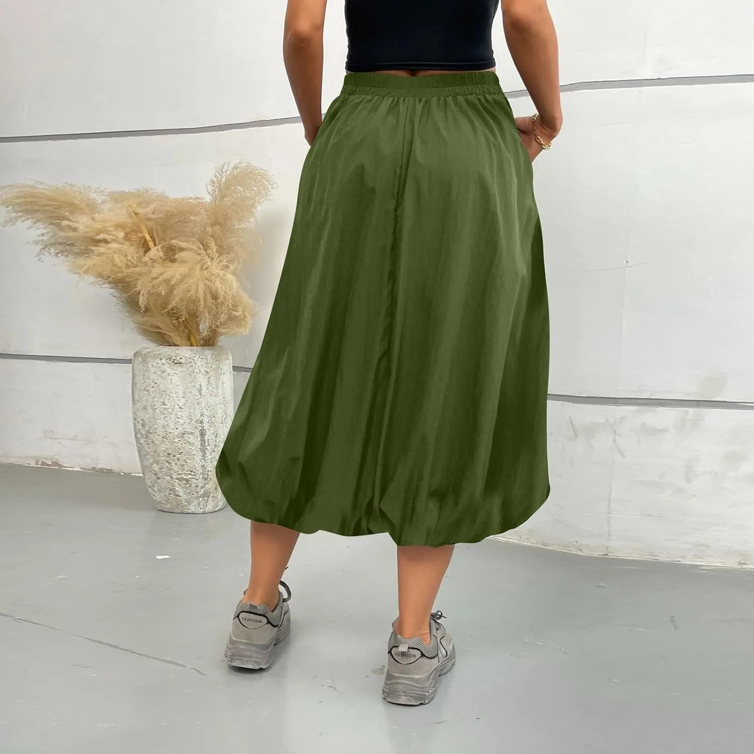 Bubble Midi Skirts for Women Trendy 2025 Summer Vacation Elastic High Waisted Flowy Long Skirt with Pockets