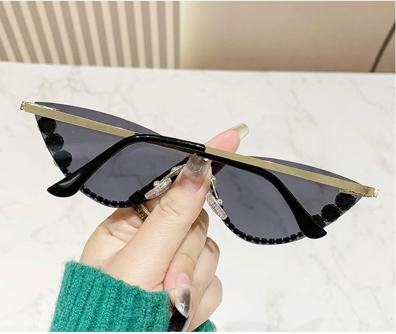 Fashion Diamond Cat Eye Sunglasses for Women Rimless Rhinestone Sun Glasses Vintage Travel Party bling Eyewear