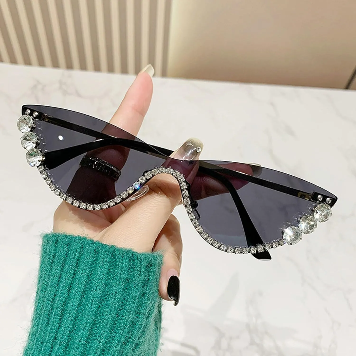 Fashion Diamond Cat Eye Sunglasses for Women Rimless Rhinestone Sun Glasses Vintage Travel Party bling Eyewear