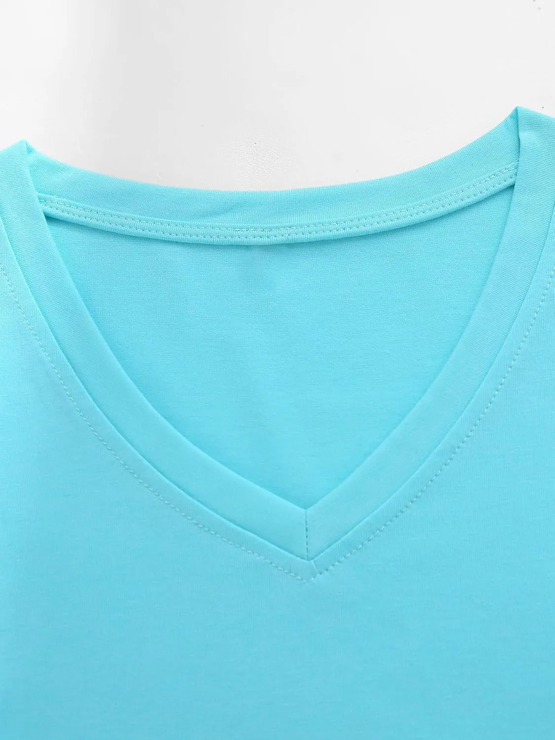 Girls Trip T Shirts for Women 2025 Funny Travel V Neck Tshirt Short Sleeve Tees Tops Soft Cotton T-Shirts