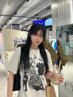 Harajuku Y2k Graphic Tee Y2k Shirt 2000s Oversized Graphic Tees Emo Vintage T Shirts Y2k Clothes