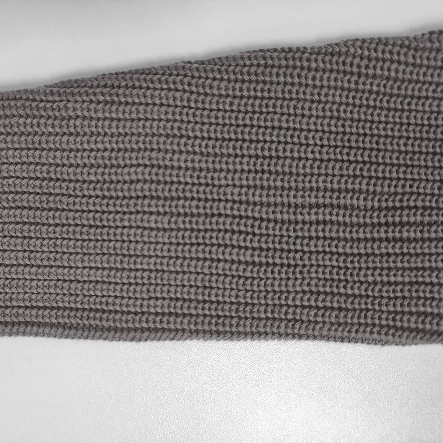 Men's V Neck Sweater Lightweight Slim Fit Pullover Solid Color Knitted Knitwear Casual Loose Tops Fall Winter Outwear