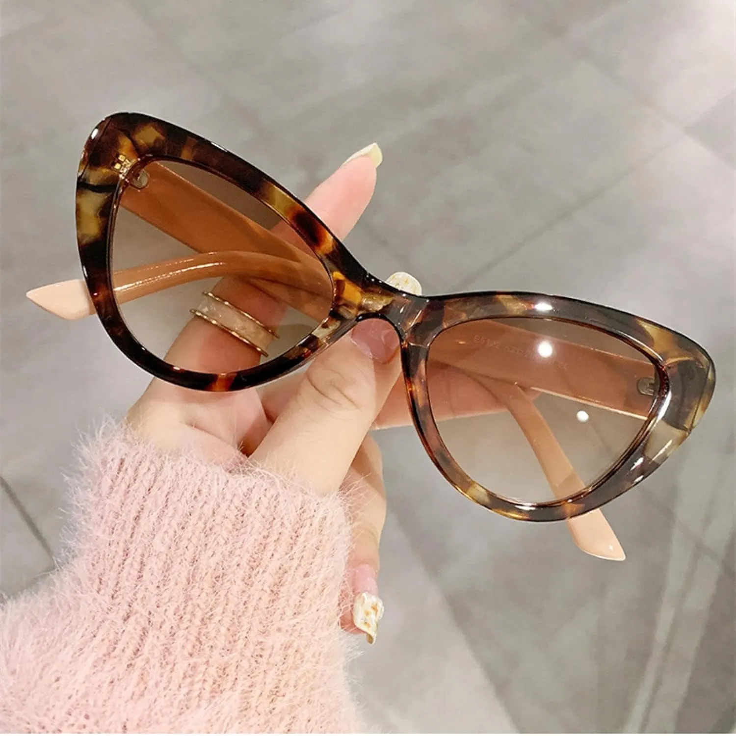 Vintage Narrow Cat Eye Sunglasses for Women Fashion White Glasses Female Shades
