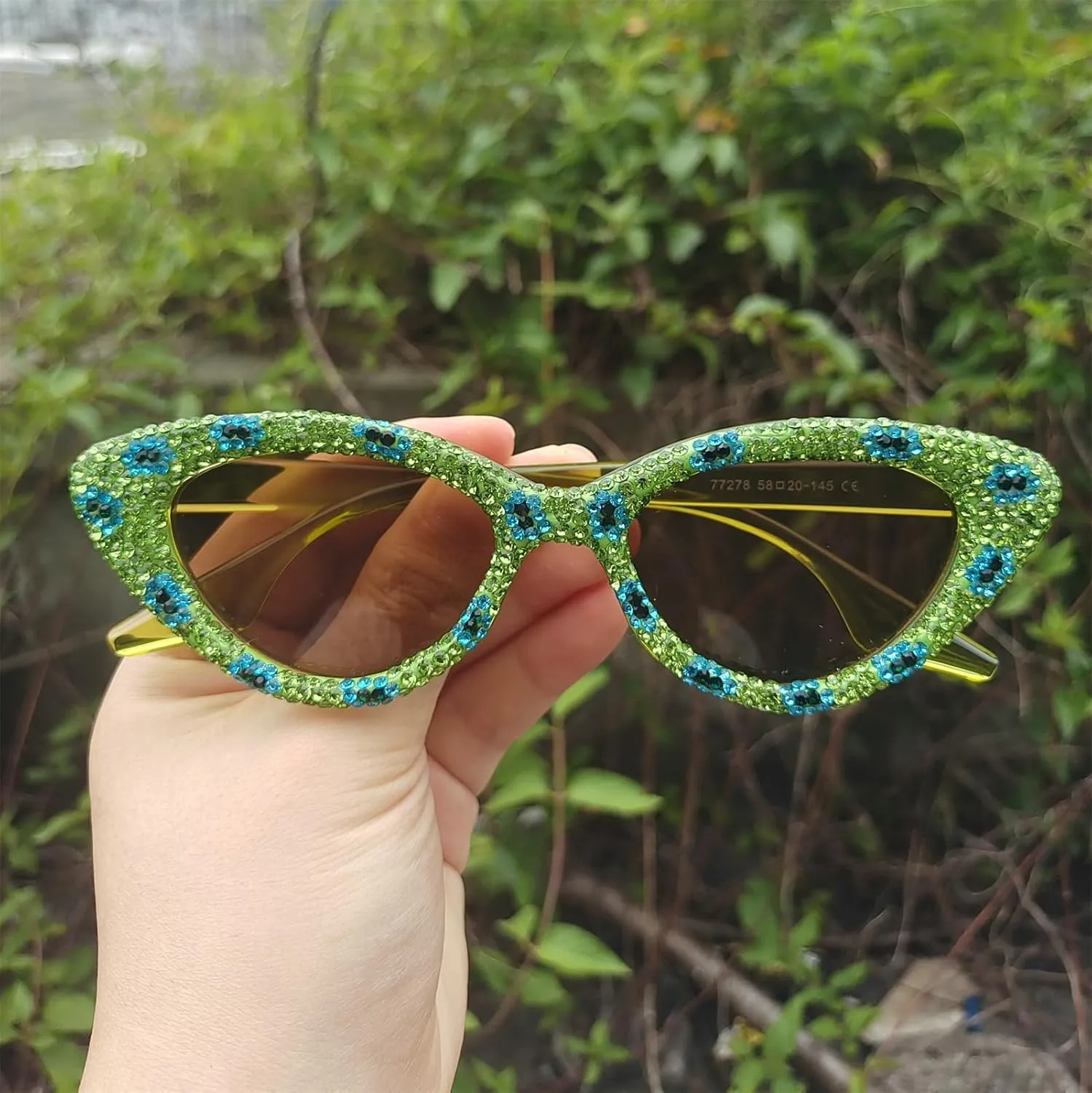 willochra Bling Rhinestones Sunglasses Women Cat Eye Diamond Sun Glasses Female Fashion Square Party Eyeglasses UV400
